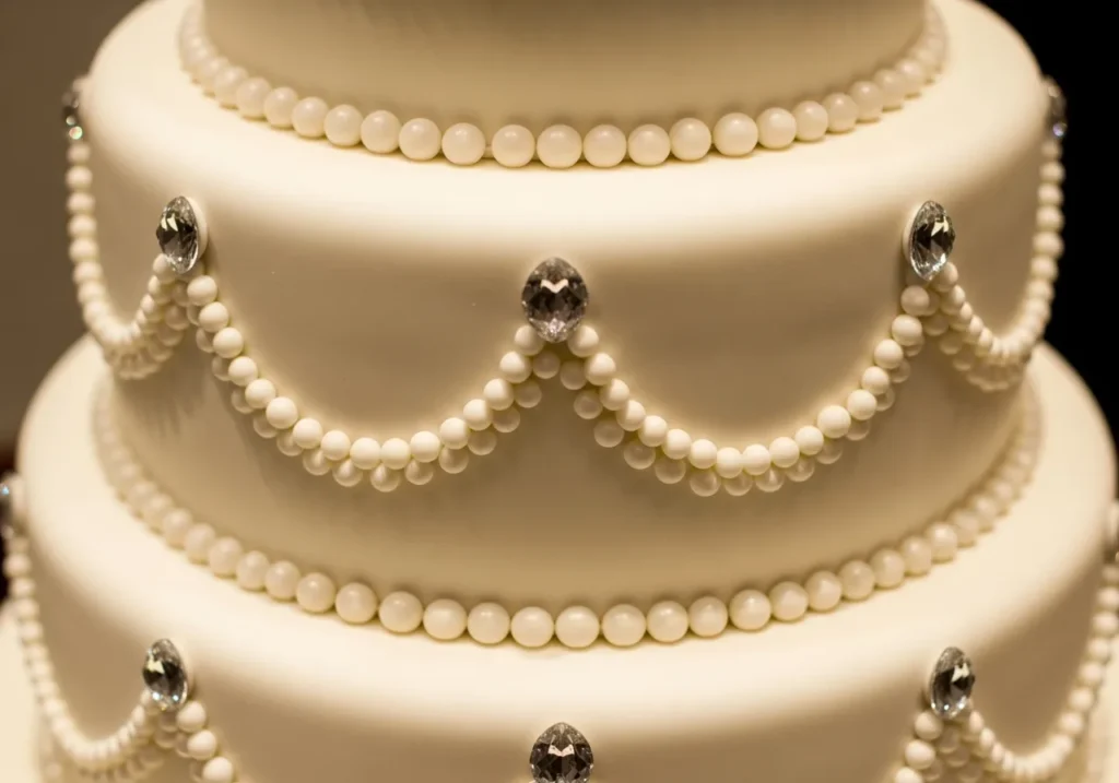 Scalloped Edges with Bead Work